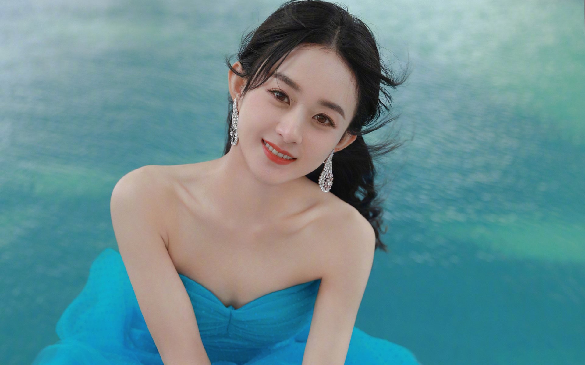 末节轰出20-2攻击波，爱德华兹独砍12分锁定胜局