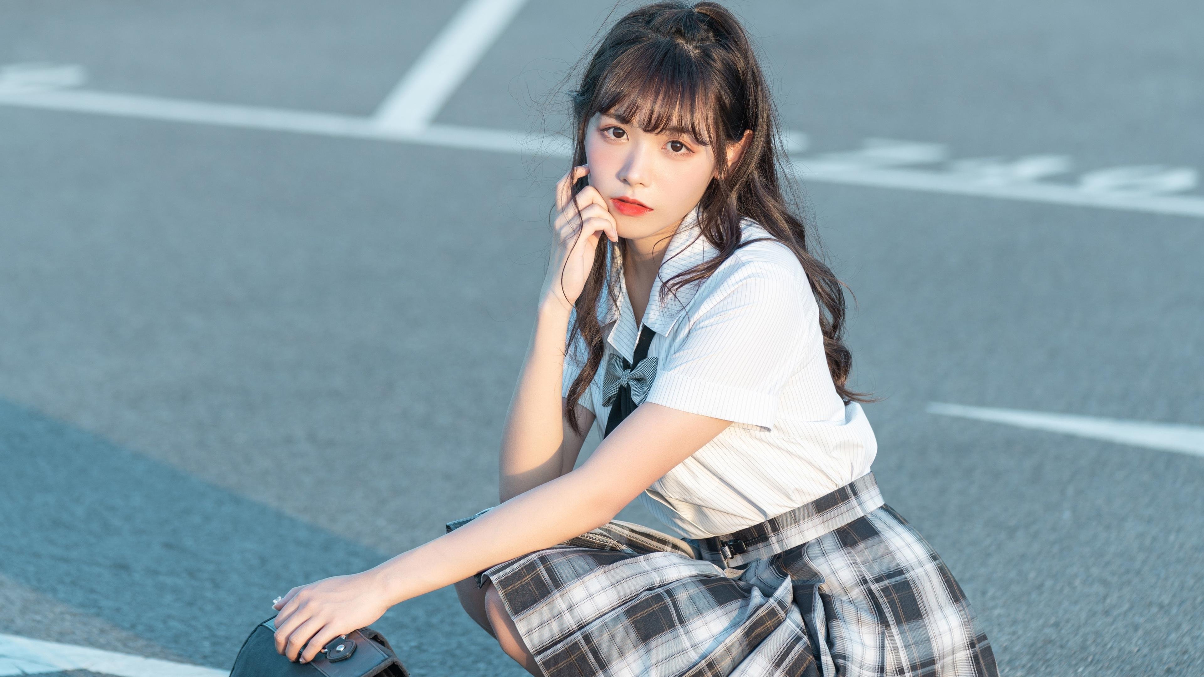 逆袭之夜，莫兰特封神一断，灰熊绞杀篮网三巨头夺总决赛赛点