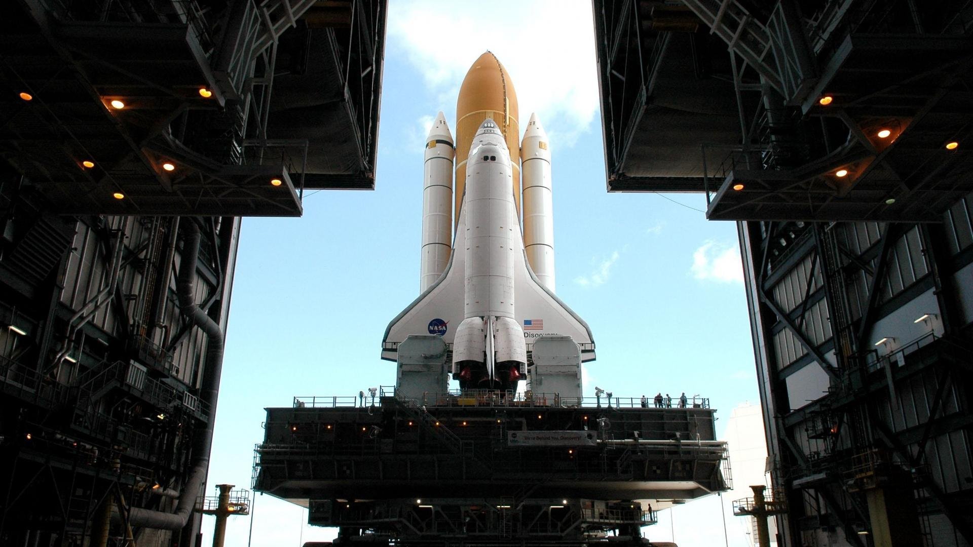 绿茵跨界奇谭，当安哥拉对阵多特蒙德，阿圭罗如何成为虚拟与现实间的胜负手