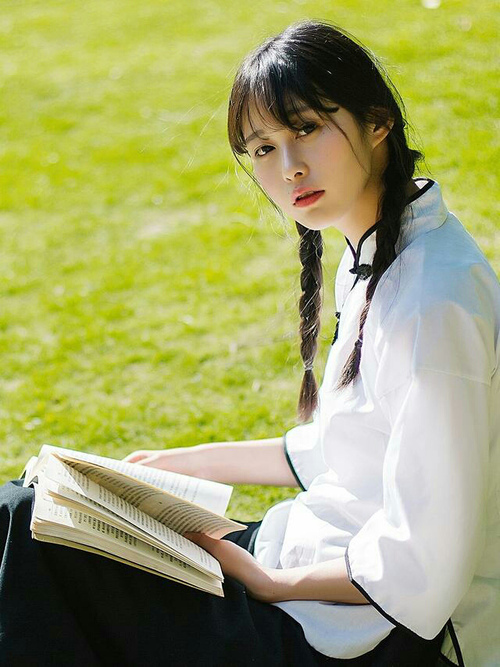 东方试炼，里昂锐不可当，中国足球孤掌难鸣，加克波一锤定音